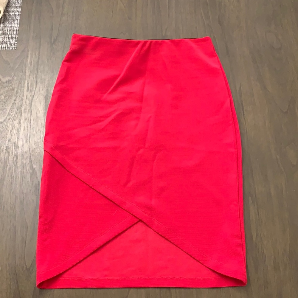 Pencil envelope bright pink skirt